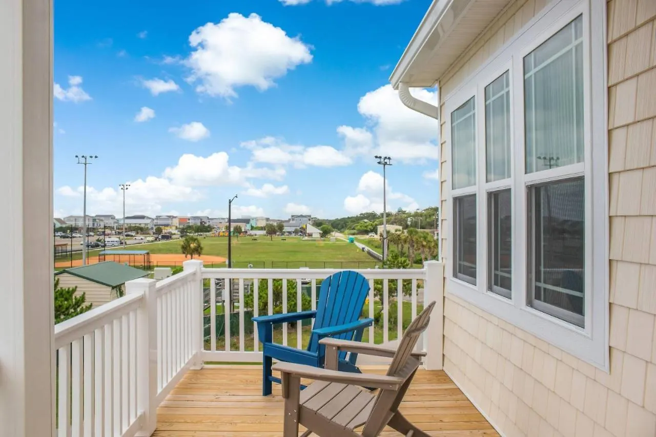 R&r By The Sea Oak Island