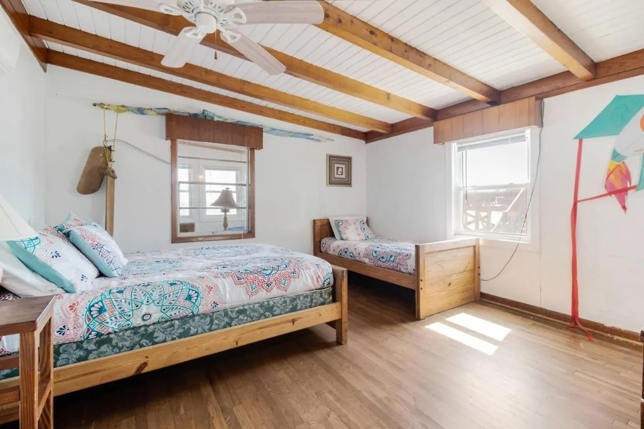 Barefootin Holiday home *