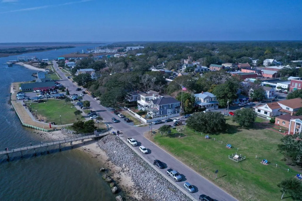 Naut A Bad Gig * Oak Island