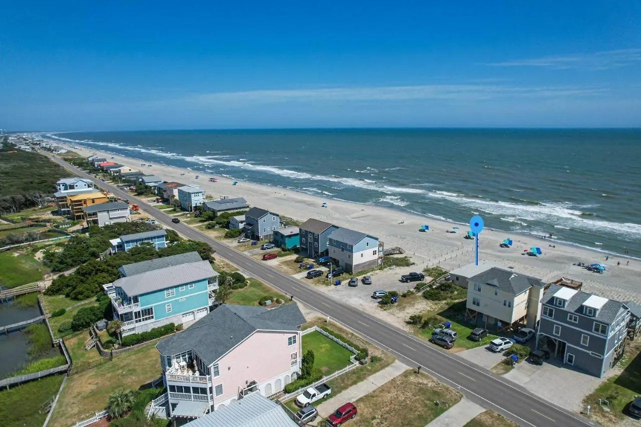 Barefootin Holiday home Oak Island