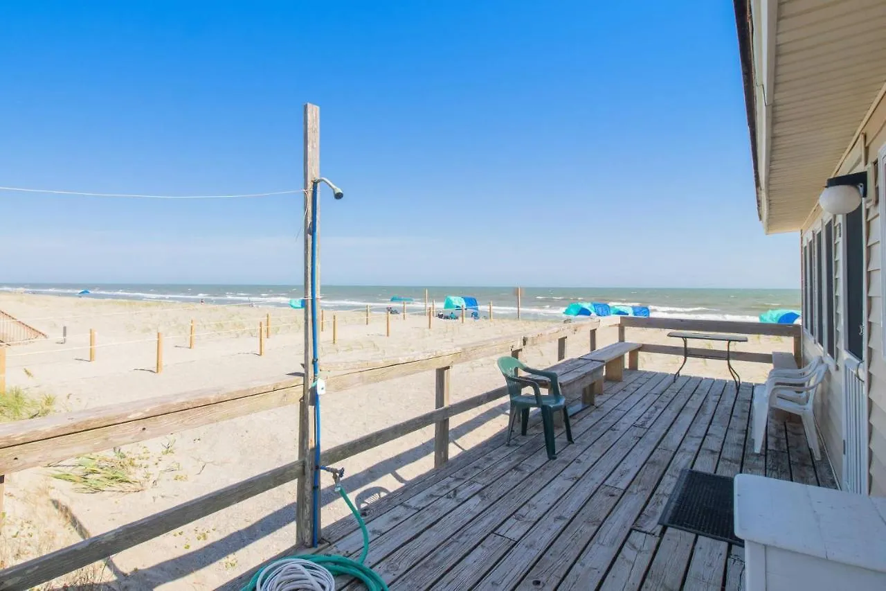 Barefootin Holiday home Oak Island