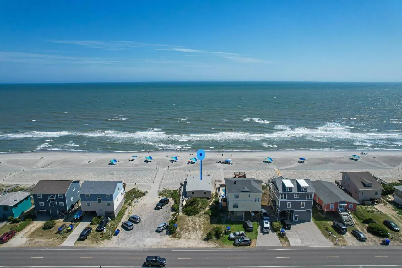 Holiday home Barefootin Oak Island