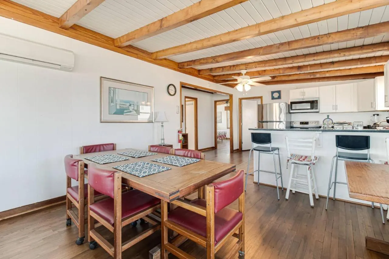 Barefootin Holiday home *