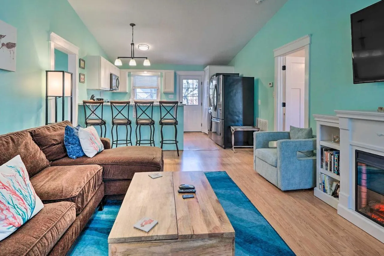 Vacation Less Than 1 Mi To Beach! Holiday home