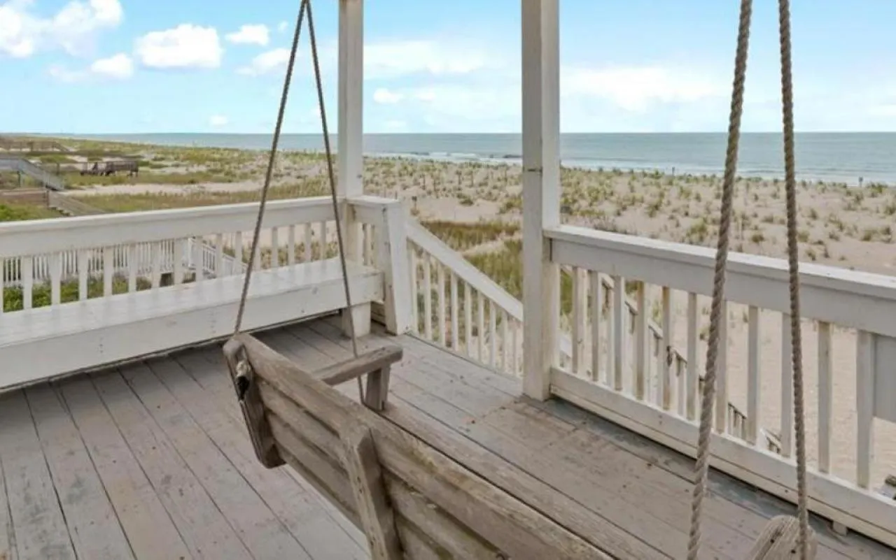 Pier Pressure Holiday home Oak Island
