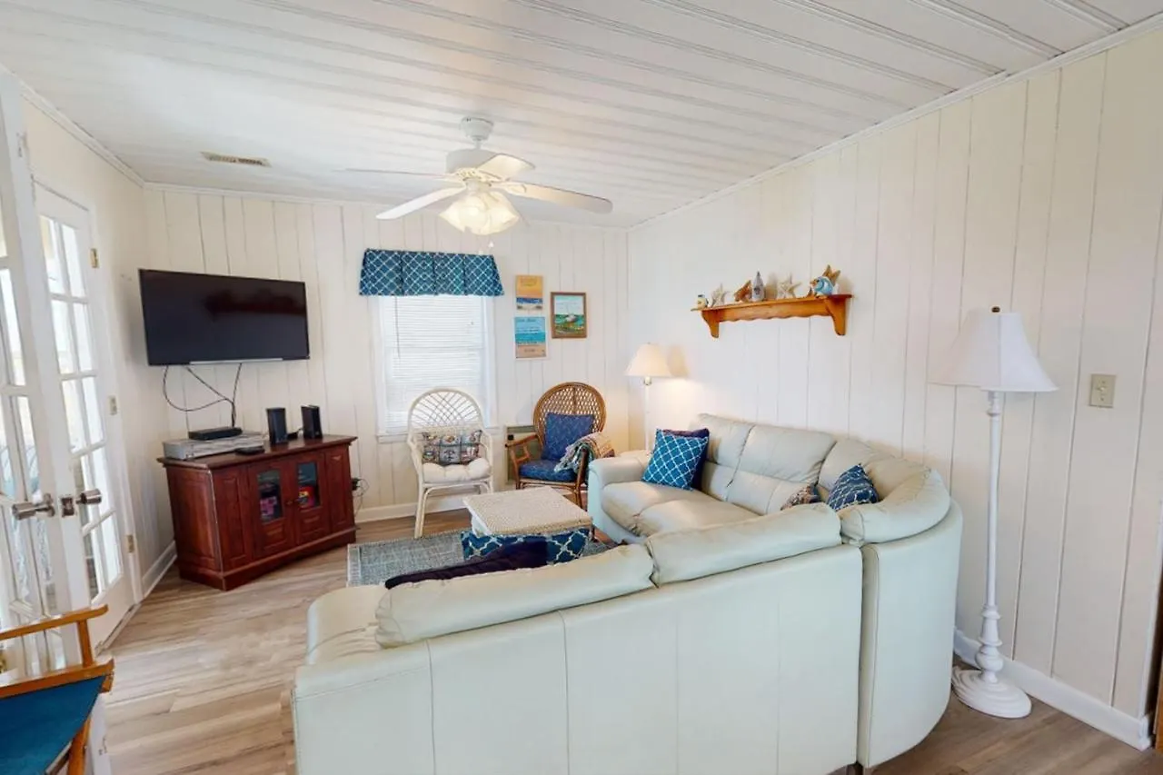 Holiday home Rhoney R&r Oak Island