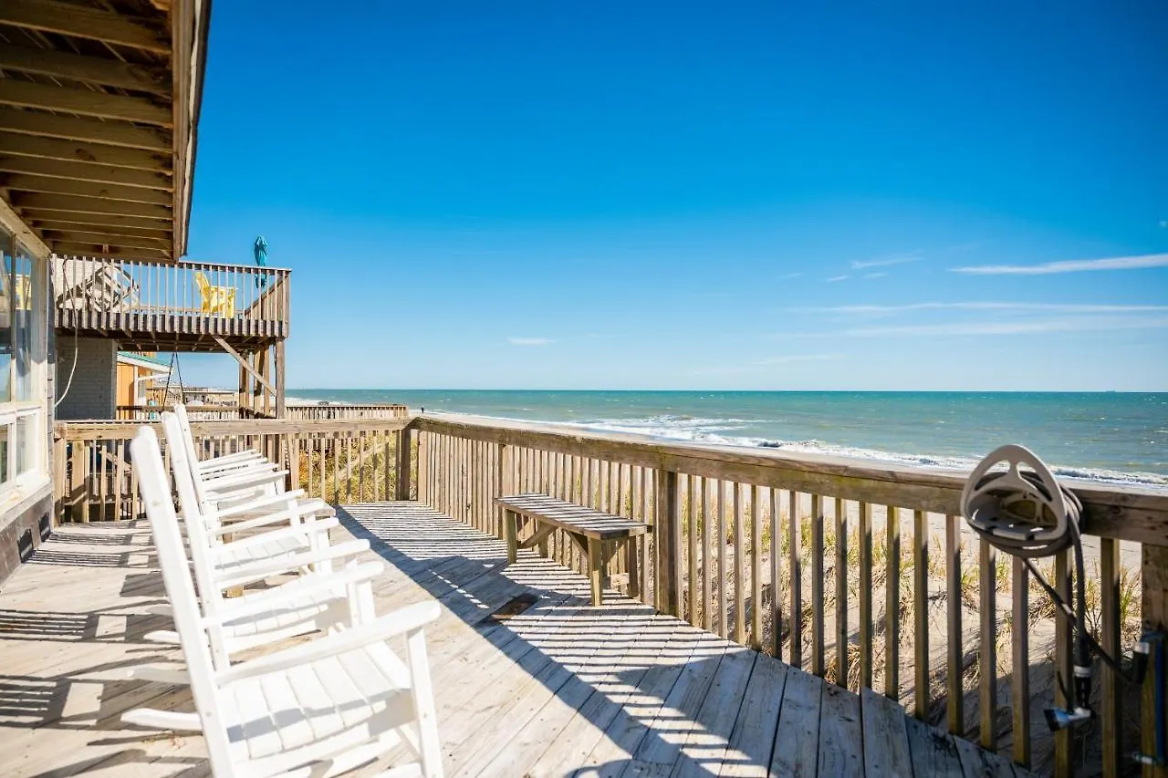 Red And Brown Holiday home Oak Island
