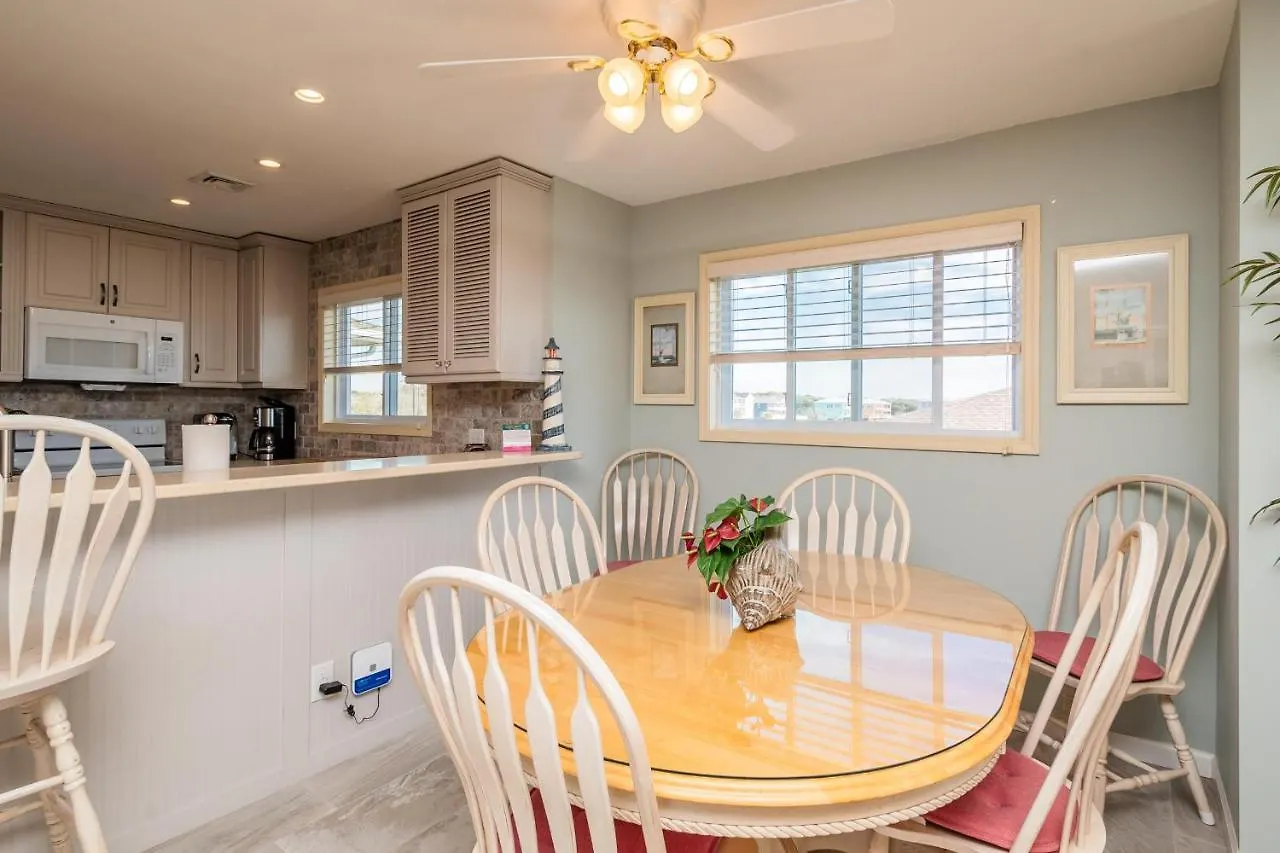 Holiday home Fish Tales Oak Island
