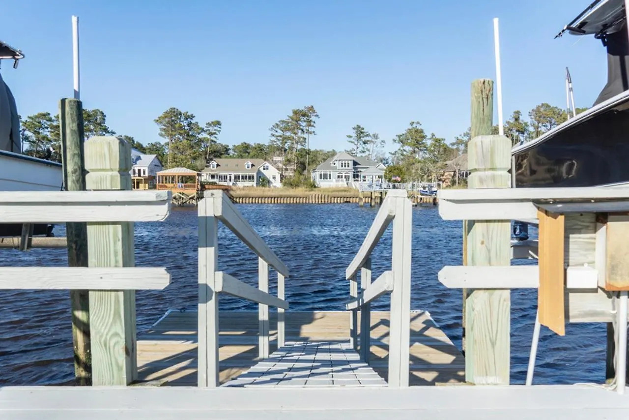 Holiday home Blue Fish Shack By Oak Island