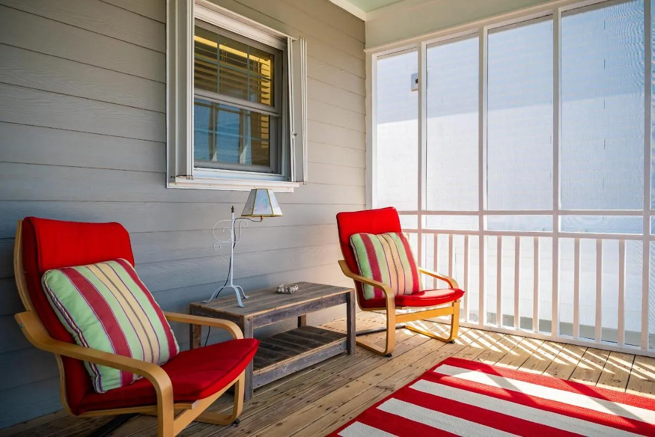 Joy By Holiday home Oak Island