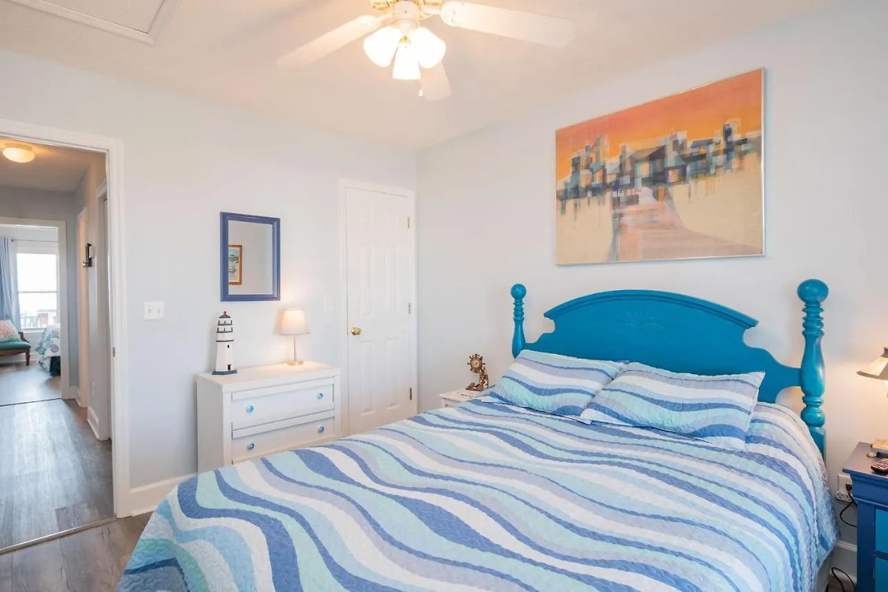 Holiday home The Turtle Shell By Oak Island