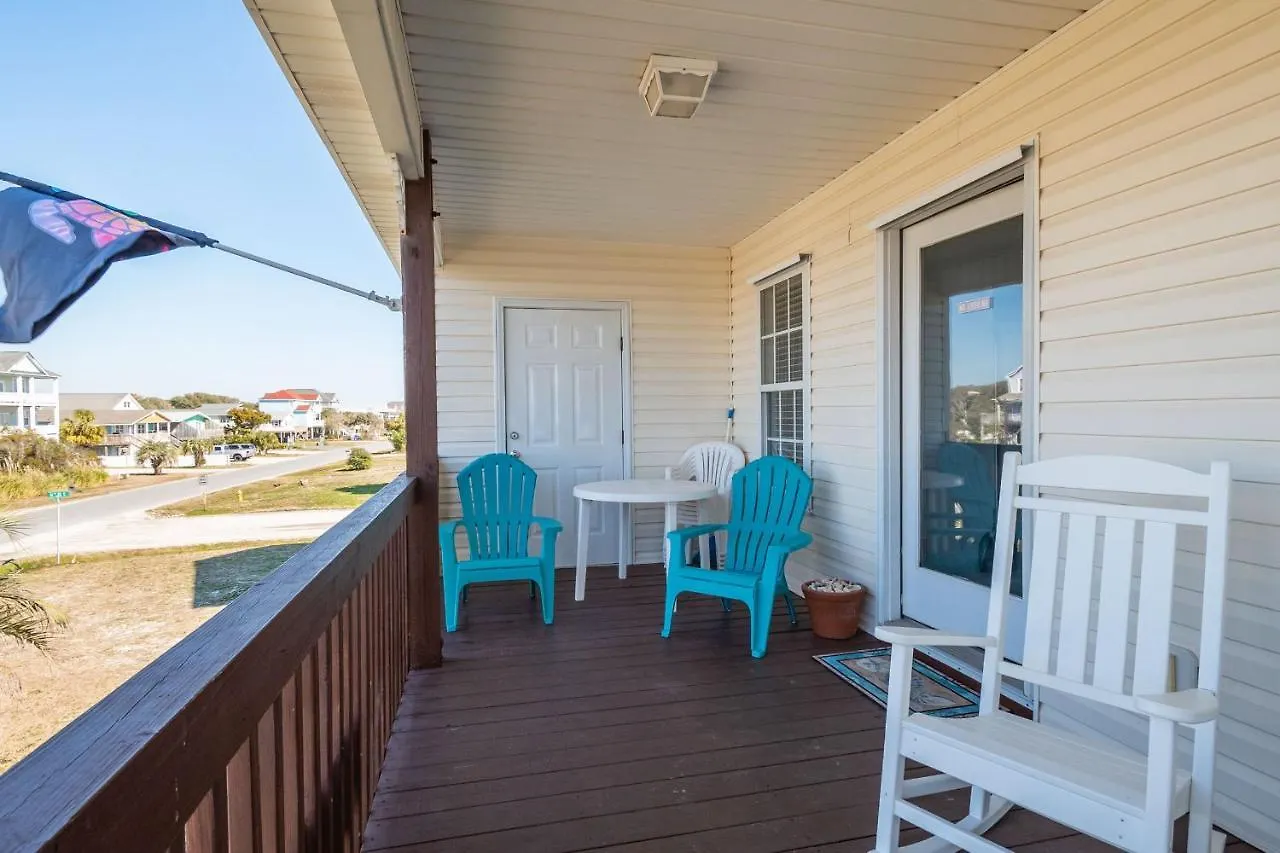 Holiday home The Turtle Shell By Oak Island
