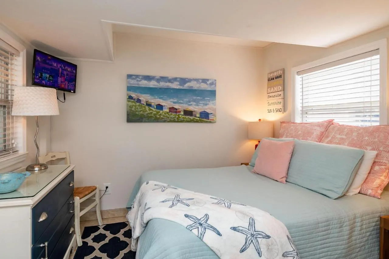 Blu Malibu By Holiday home Oak Island