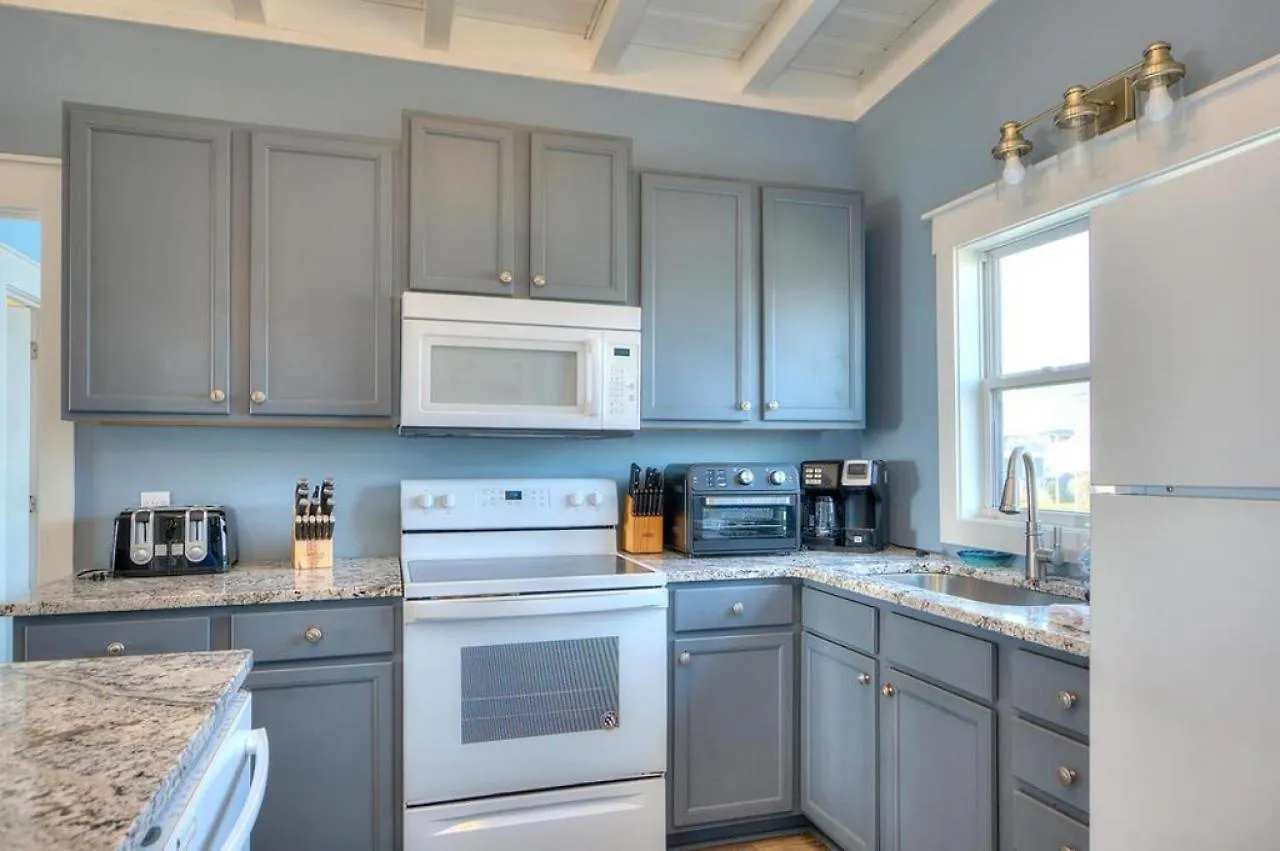 Holiday home A Lazy Daze Oak Island