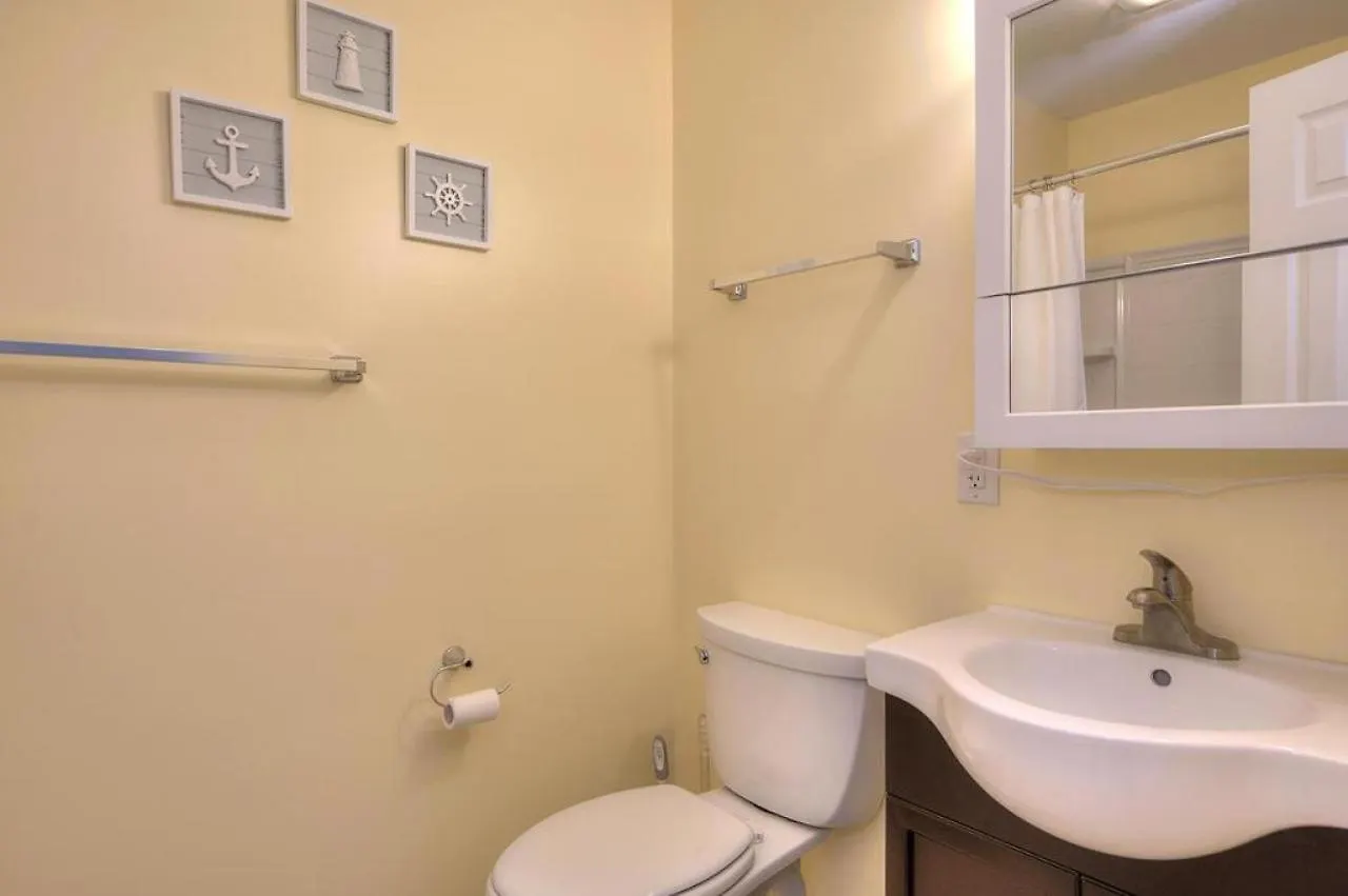 Holiday home 805 - The Laughing Seagull Oak Island