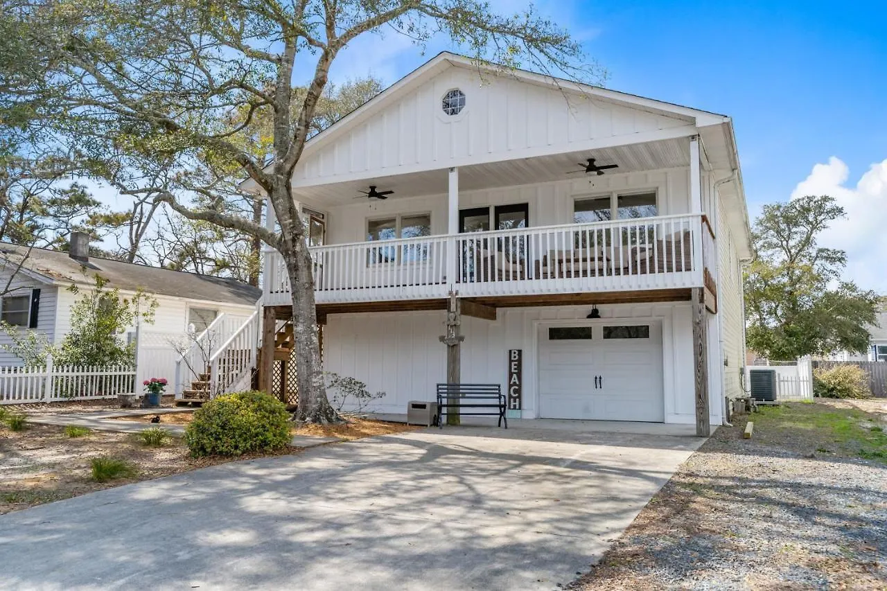 Golden Oasis Oak Island
