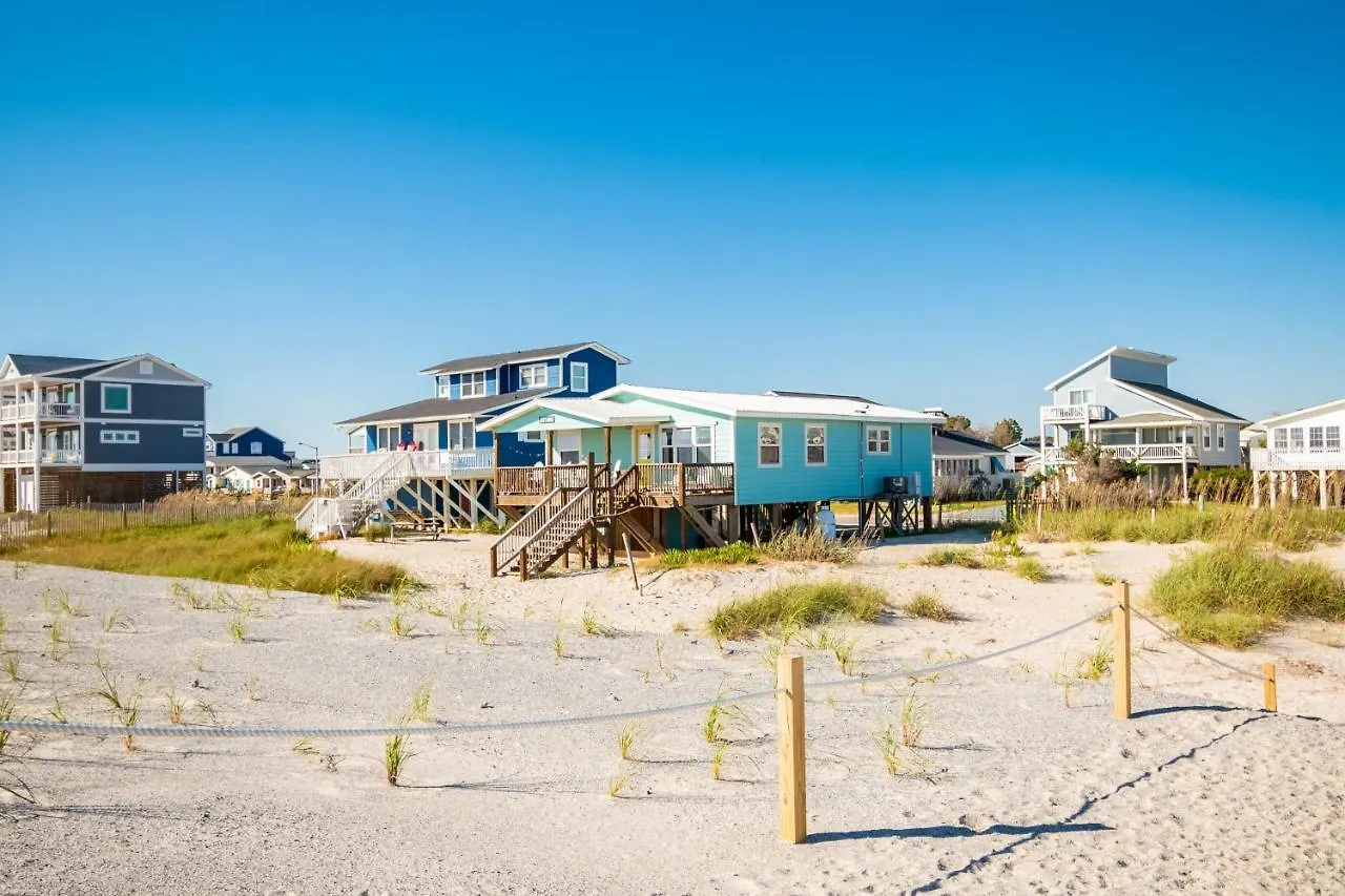 Moon Struck By Holiday home Oak Island