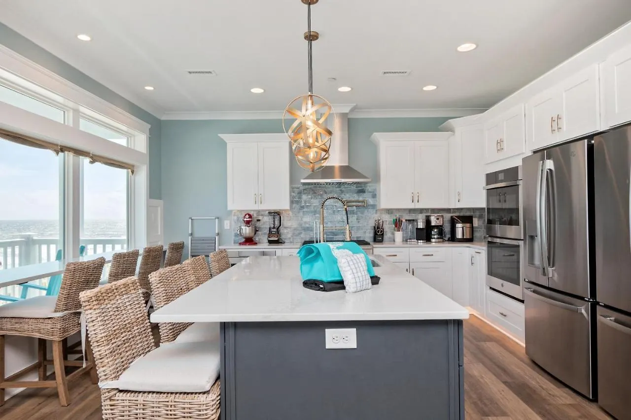 Holiday home Once Upon A Tide By Oak Island
