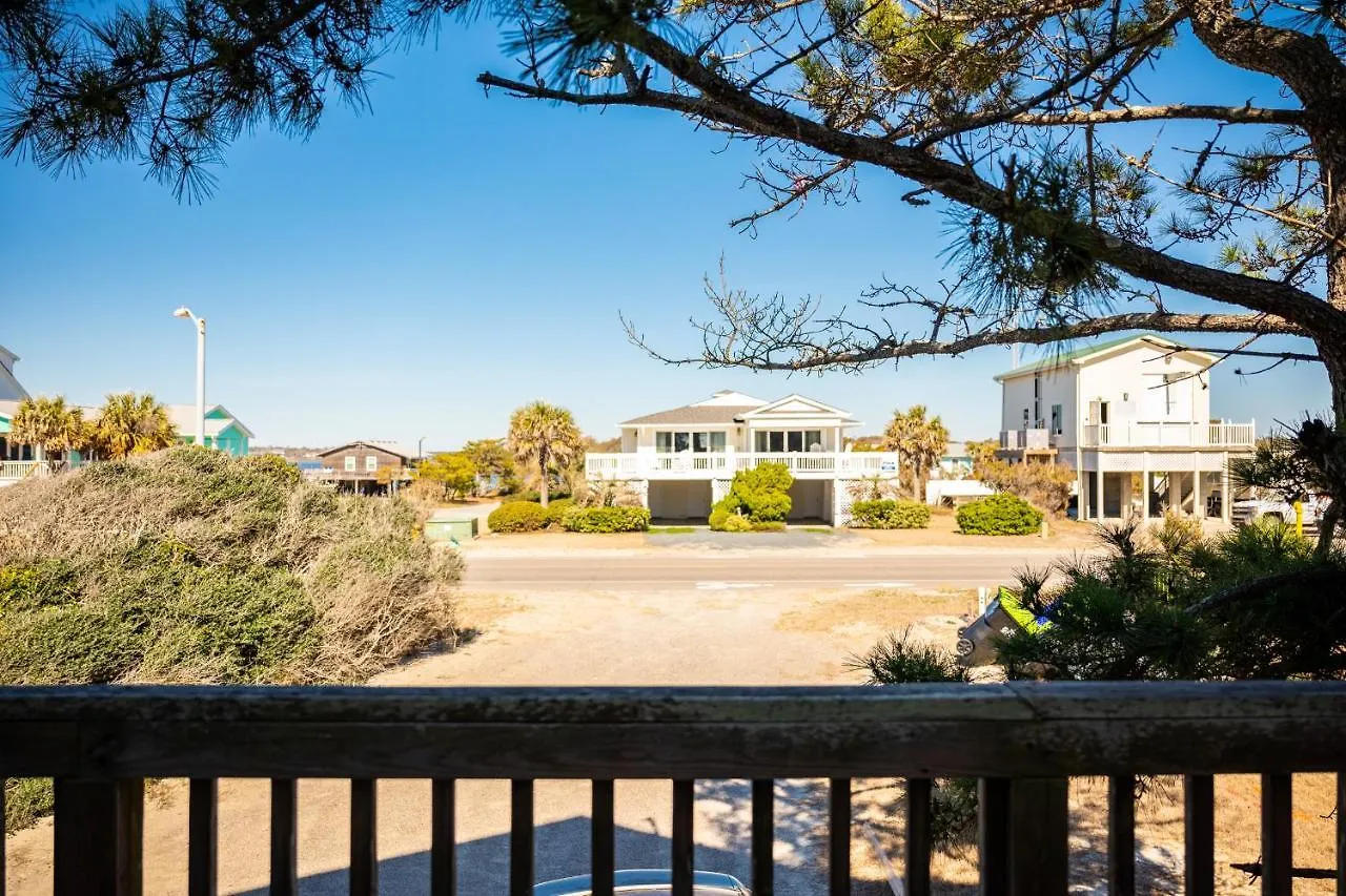 Red And Brown Holiday home Oak Island