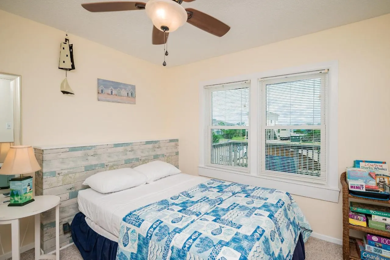 10 Conch Too By * Oak Island