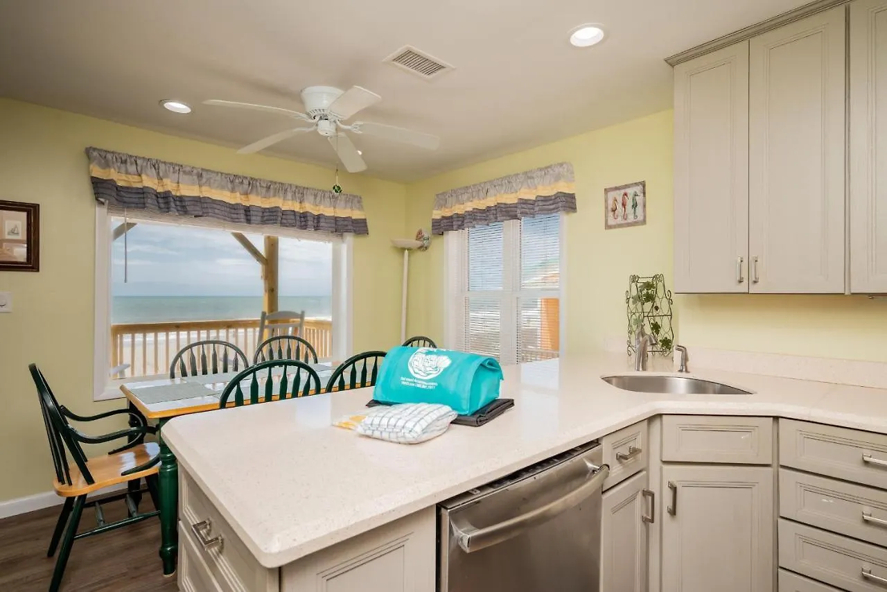 Holiday home 10 Conch Too By Oak Island
