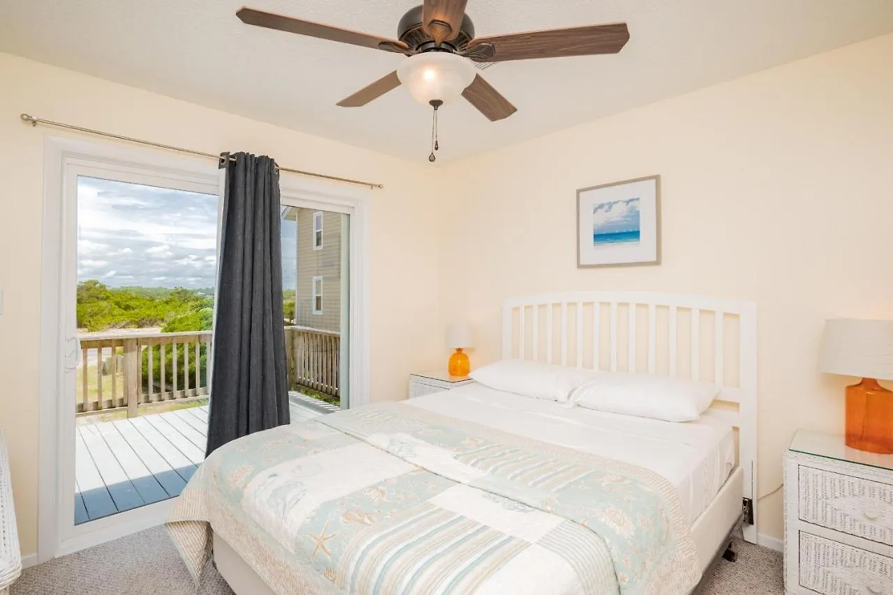10 Conch Too By Holiday home Oak Island