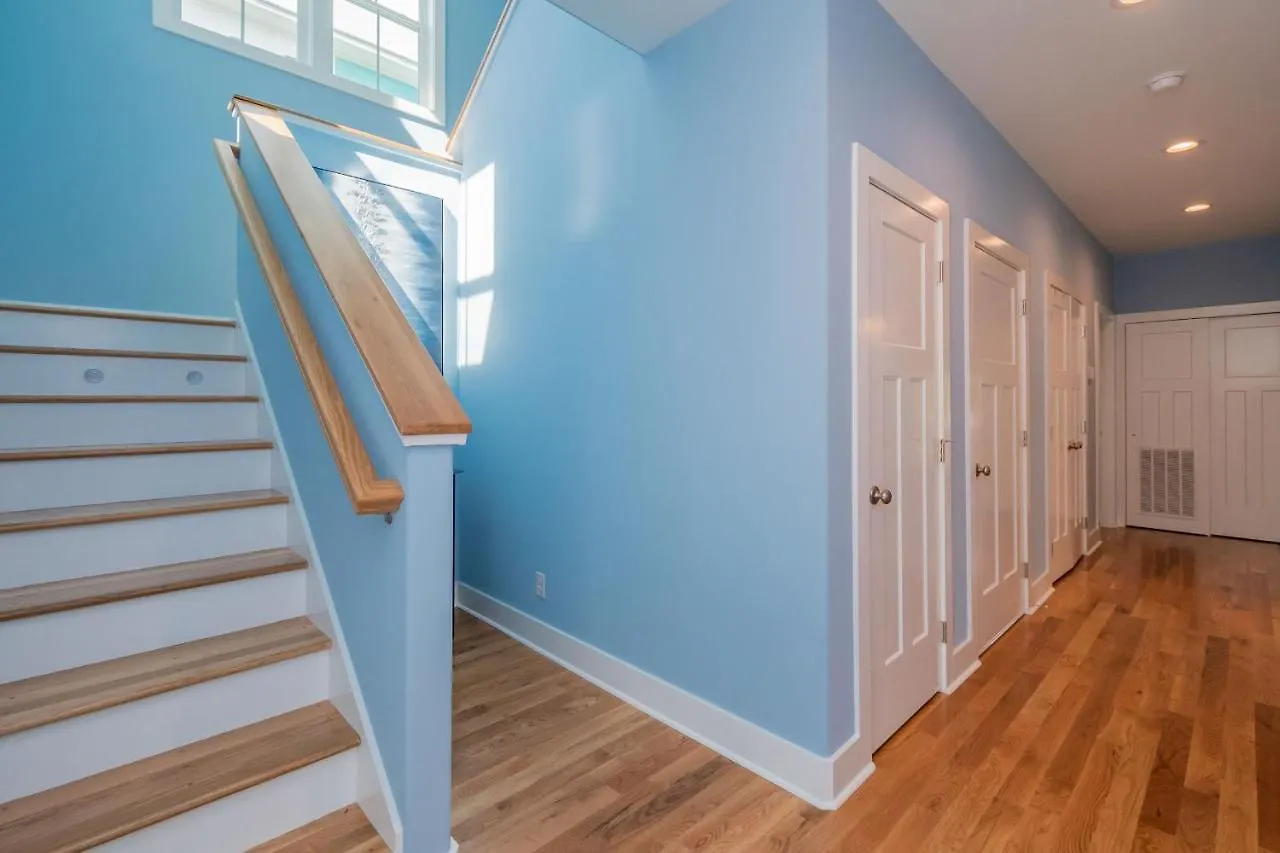 Paradise Pointe By