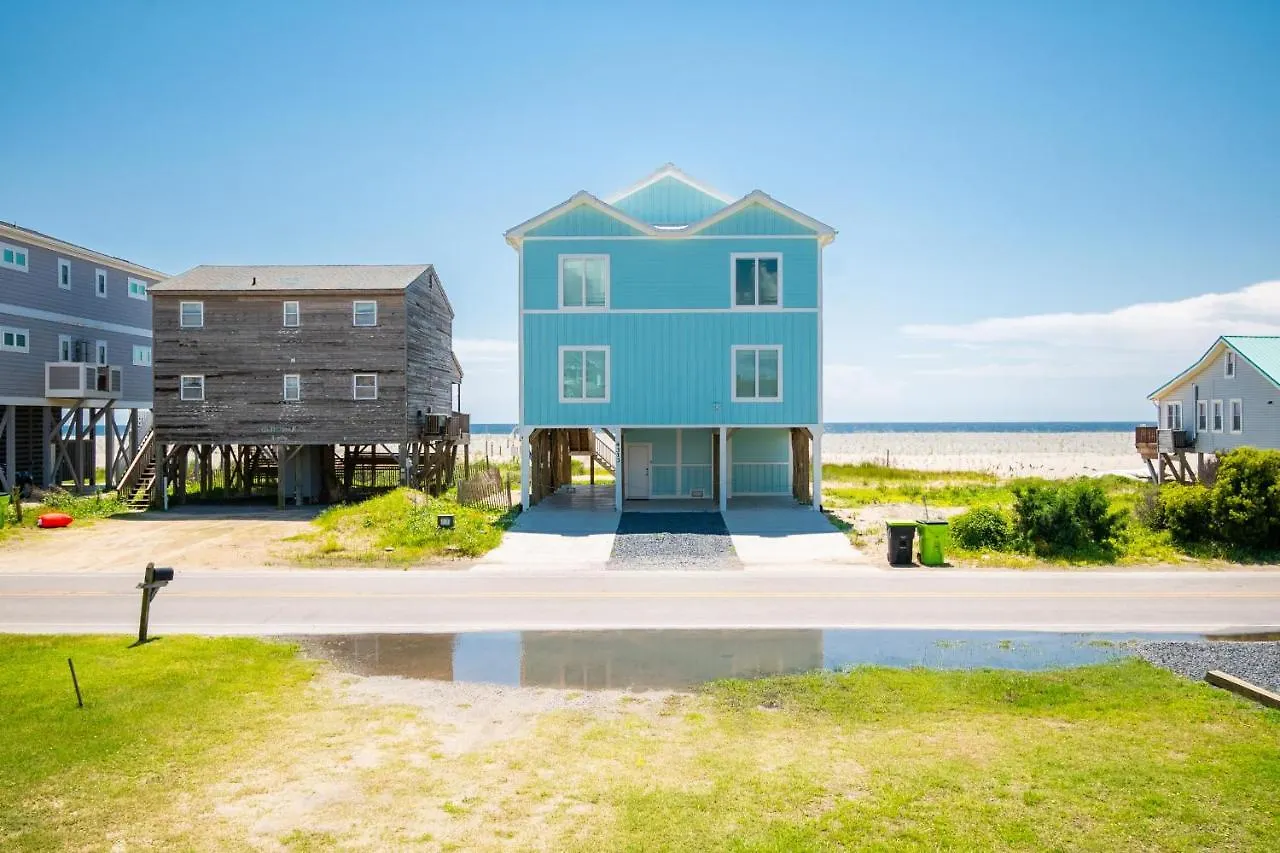 Holiday home Coastal Breeze By Oak Island