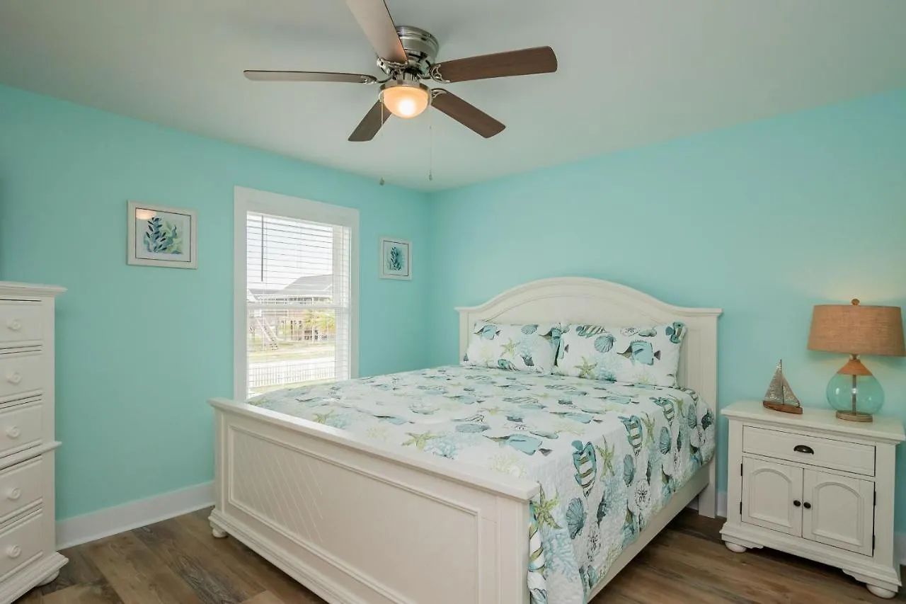 Holiday home Southern Seabreeze By Oak Island