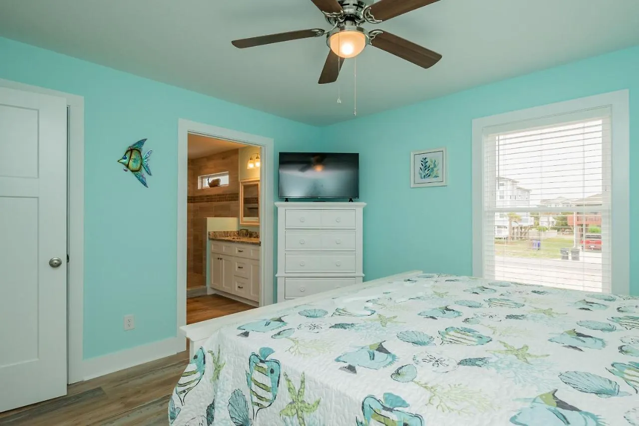Southern Seabreeze By Holiday home Oak Island