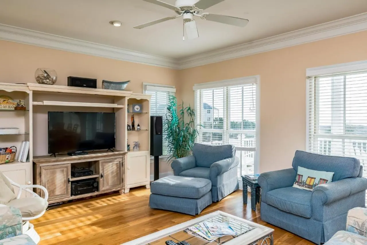 Emerald Breeze By Holiday home