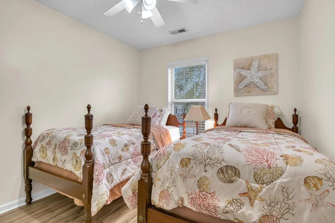 Ruff Life Holiday home Oak Island