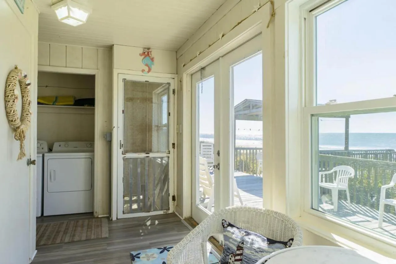 Holiday home Rhoney R&r Oak Island
