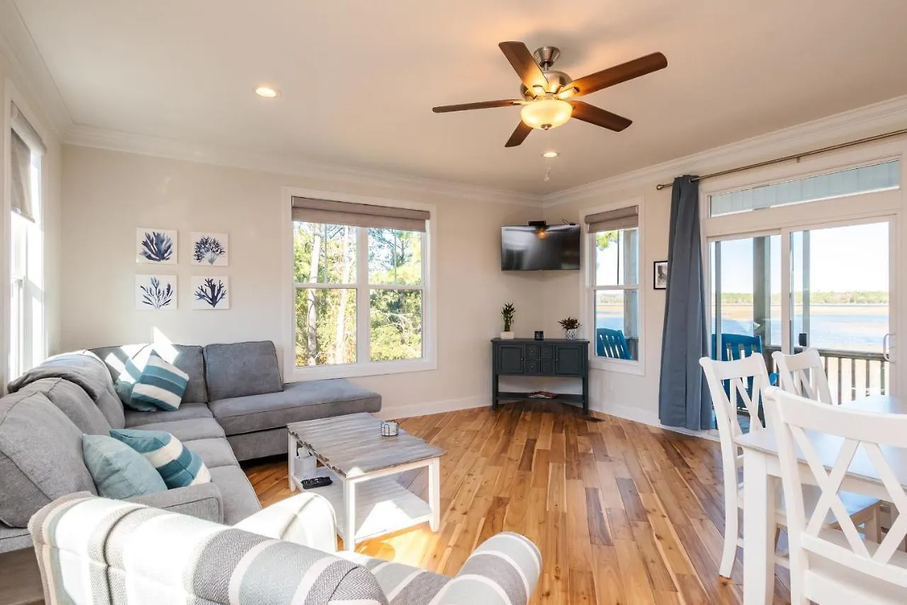 Intracoastal Views By Oak Island