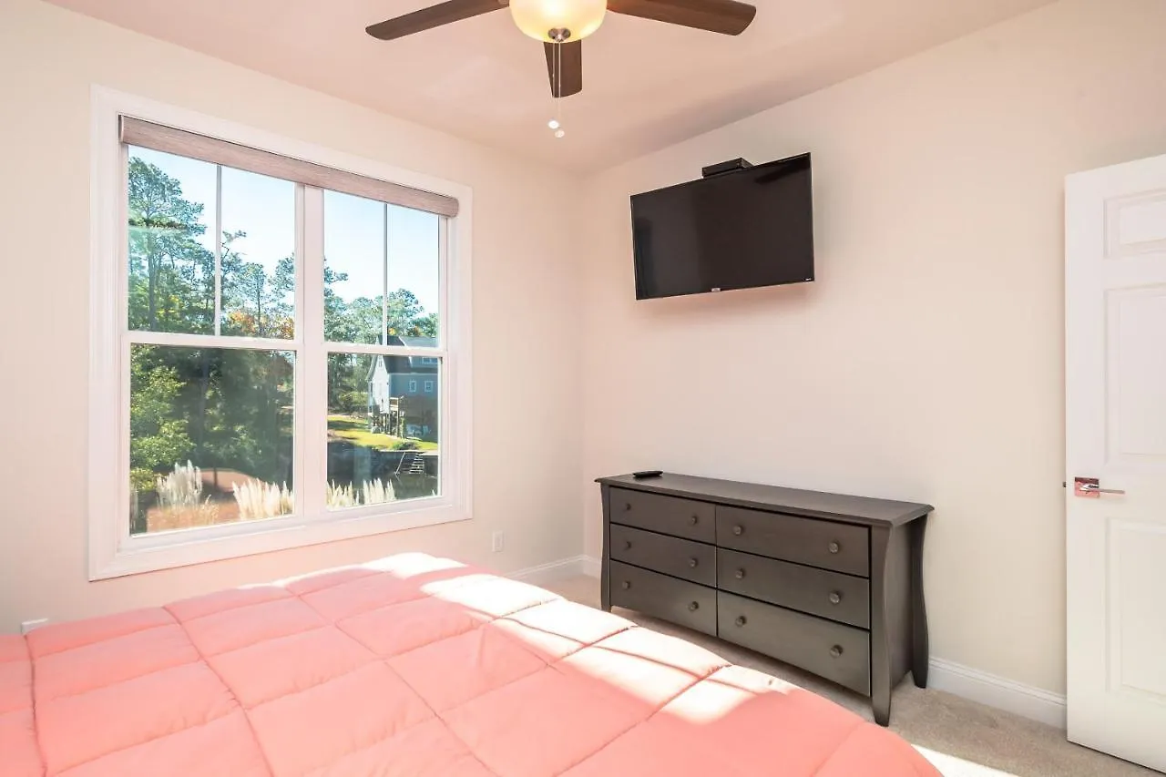 Intracoastal Views By Holiday home