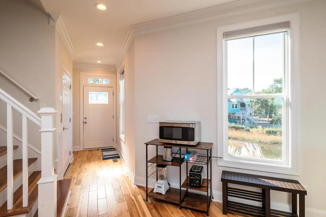 Holiday home Intracoastal Views By *