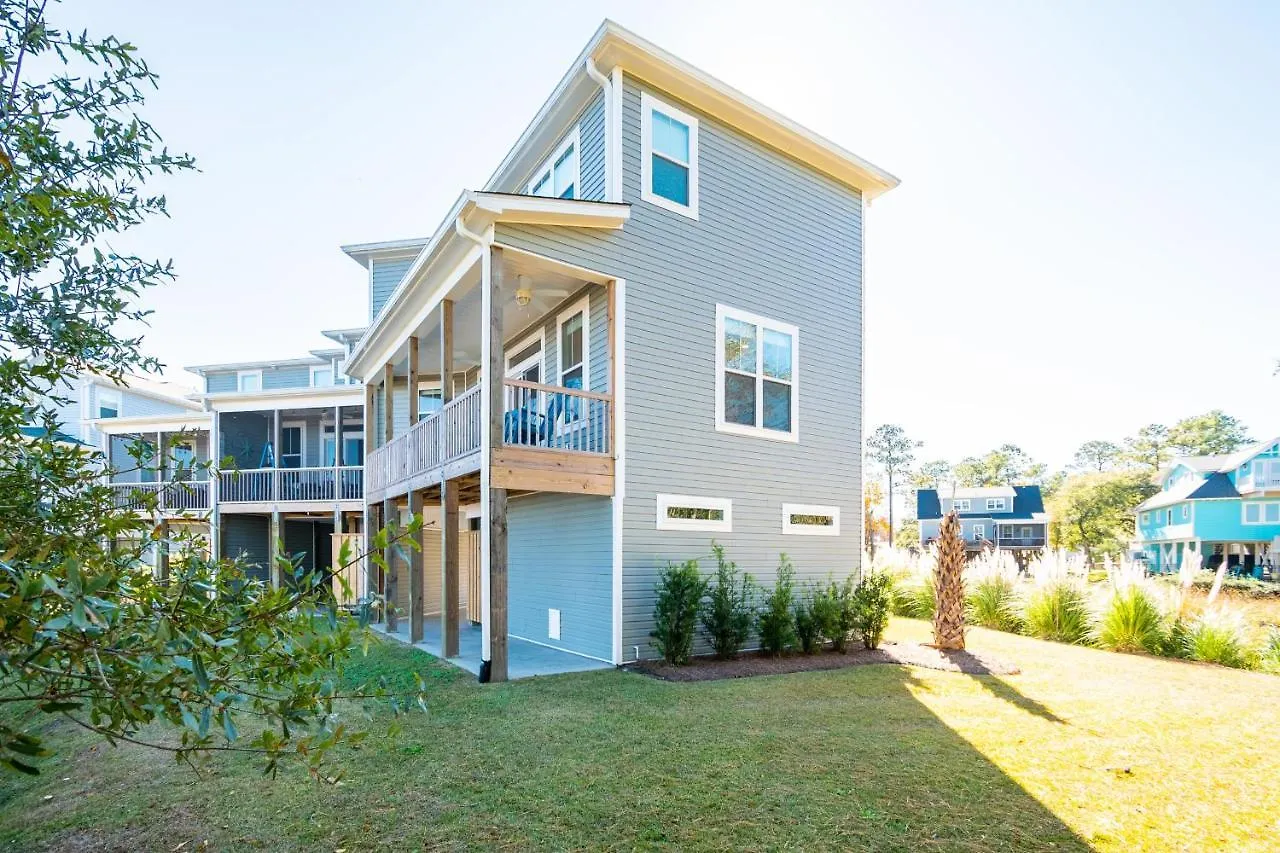 Holiday home Intracoastal Views By Oak Island