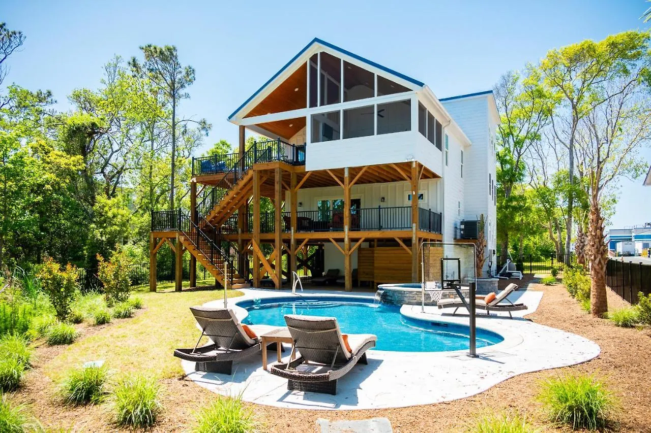 At Turtle Creek By Oak Island