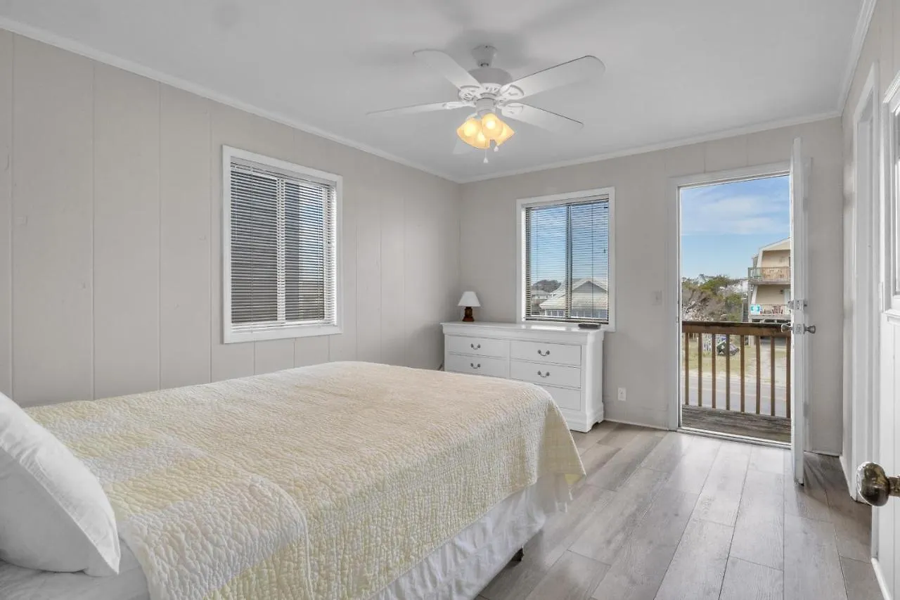 A Bella Vista By Oak Island