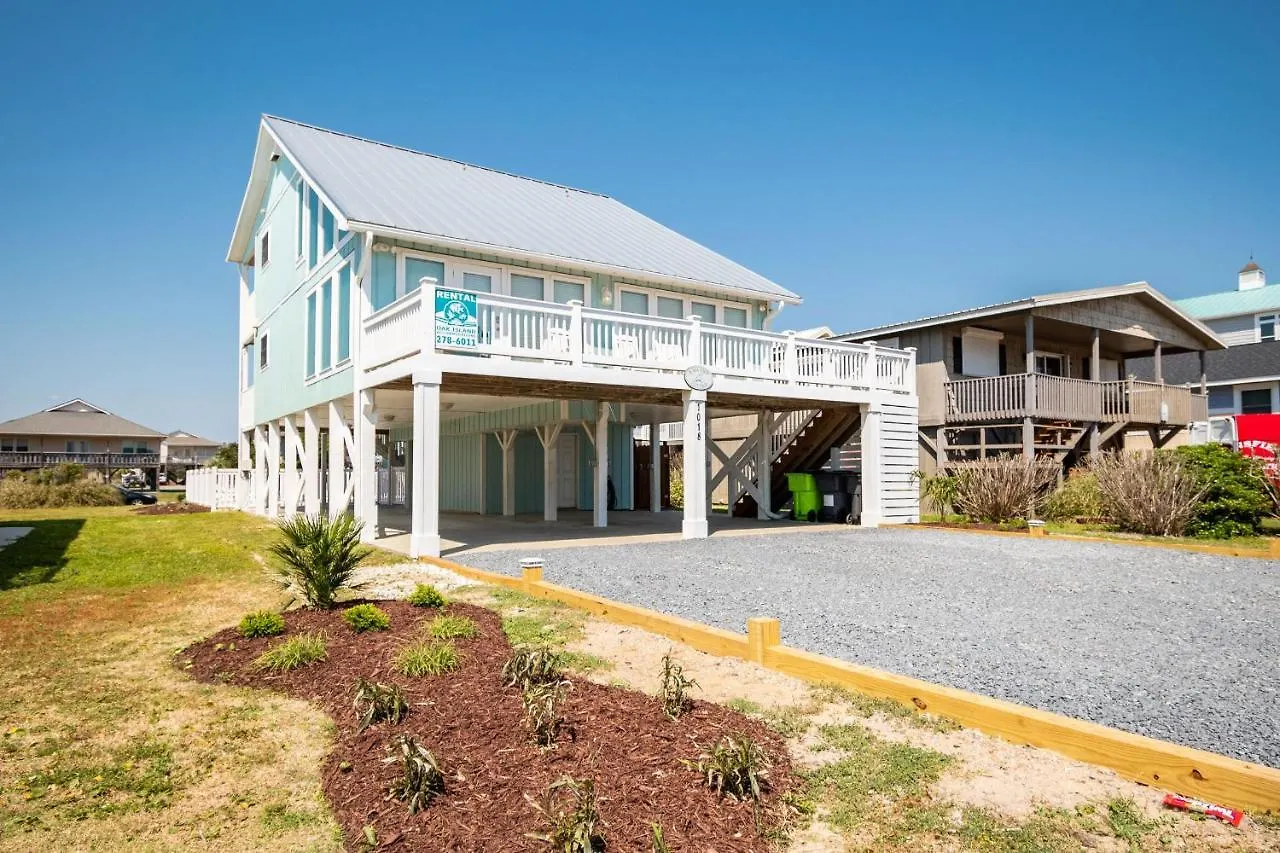 A Sea View By Holiday home Oak Island
