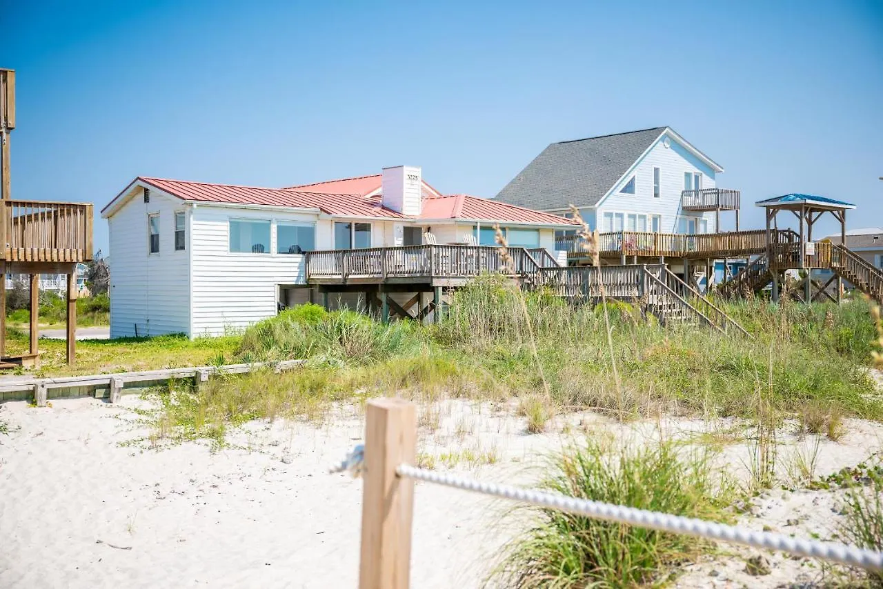 Holiday home Daze At Sea By *