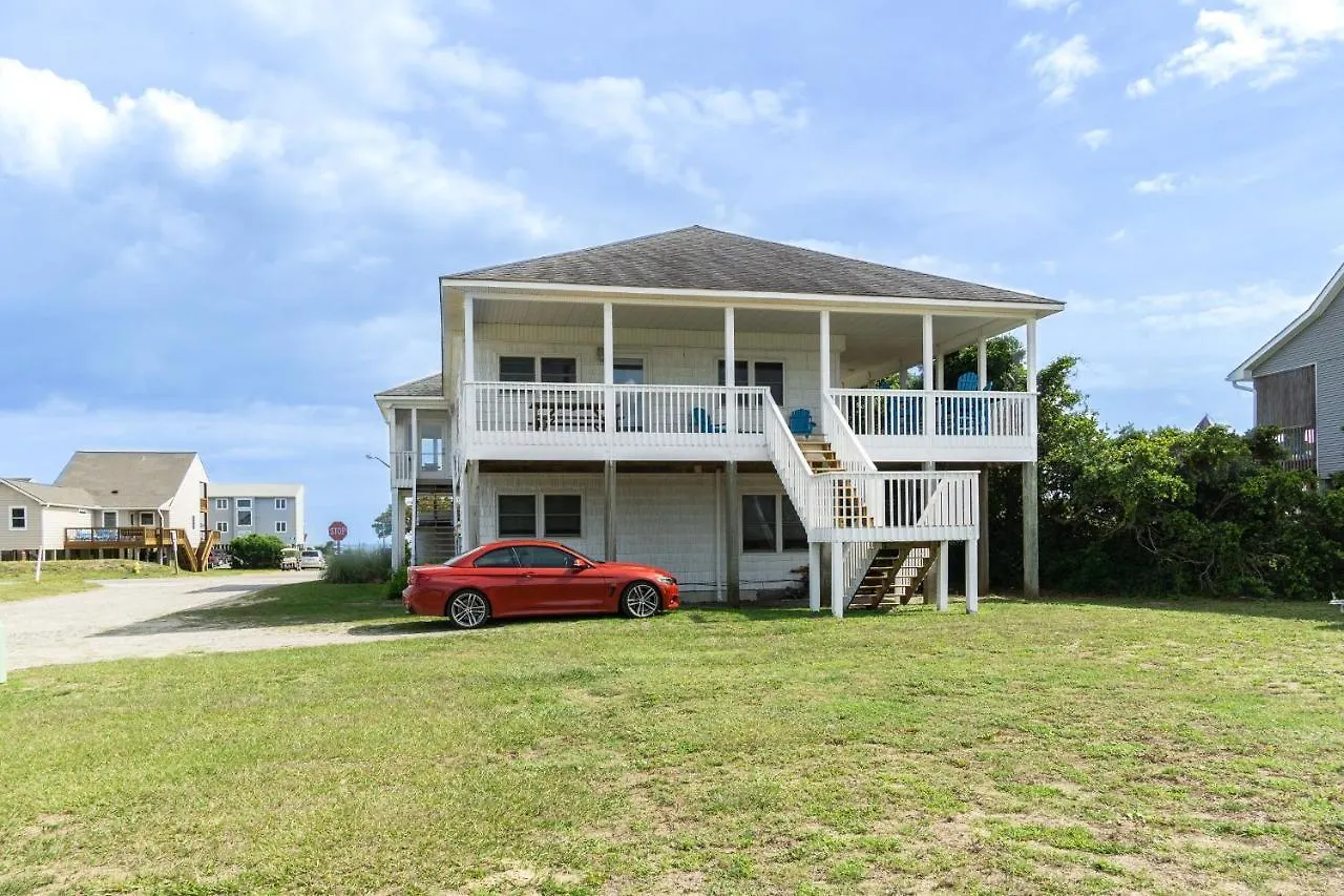 Holiday home A Little R&r By Oak Island
