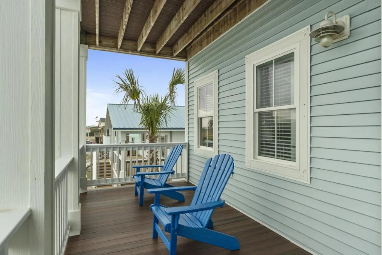 Holiday home Coast Is Clear By