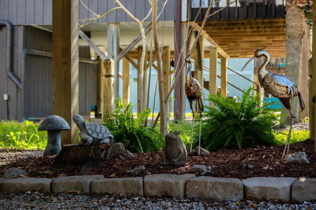 Pelican Park By * Oak Island