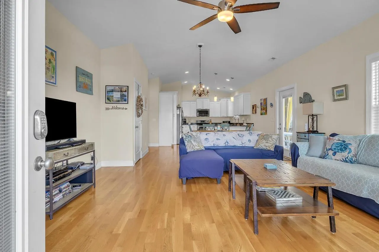 Bonne By Holiday home