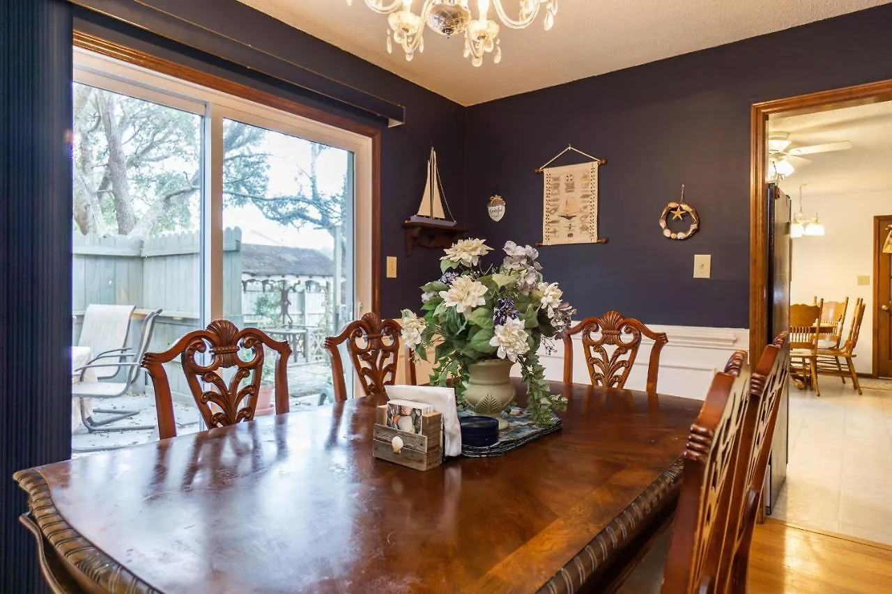 Holiday home Windy Pointe By Oak Island