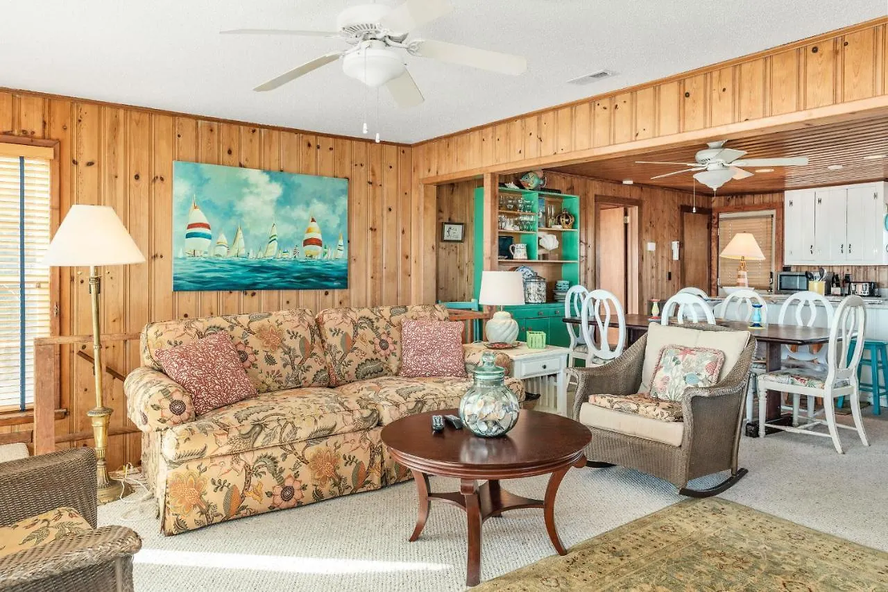 Sea And Sound Holiday home Oak Island