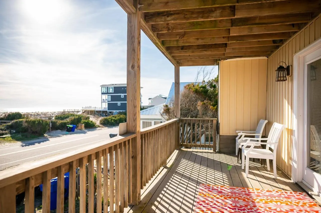 Beachypeachykeen By * Oak Island