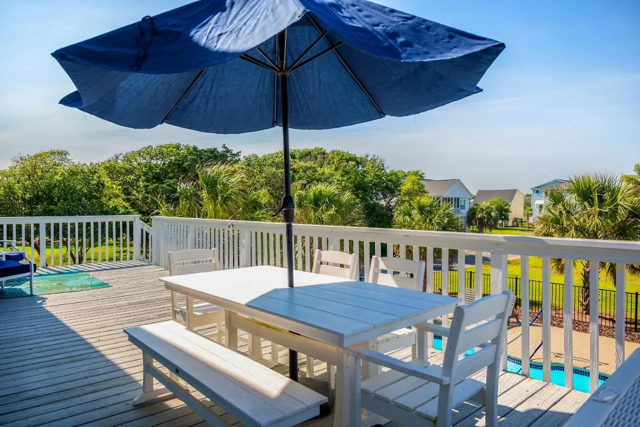 Holiday home 200 Steps To Somewhere Oak Island