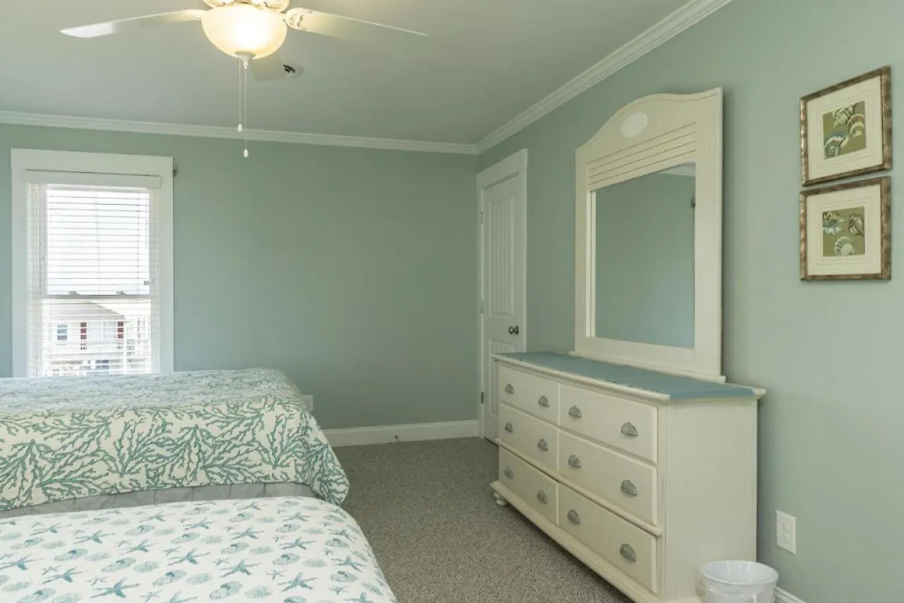Holiday home Spinnaker By Oak Island
